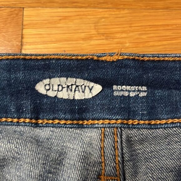 Old navy rockstar super skinny raw hem bottom jeans size 16. - Picture 2 of 8